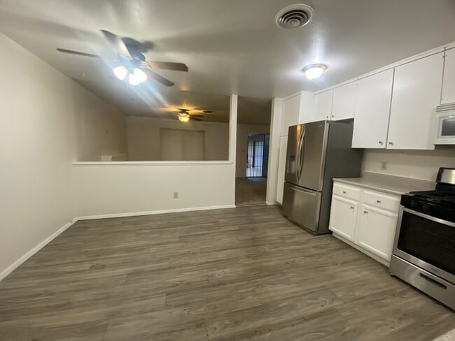 Photo - 2329 Foust St