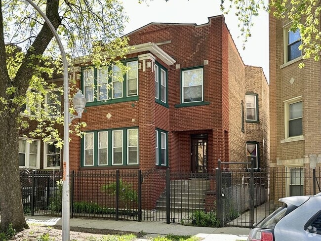 Building Photo - 4948 N Albany Ave Rental