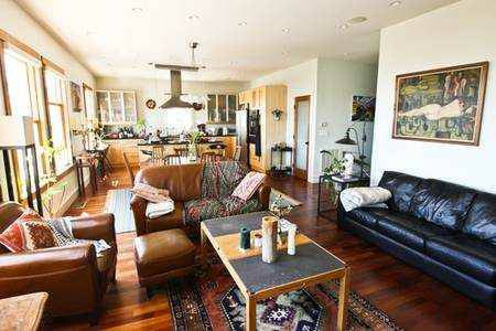 Photo - 3386 Market St