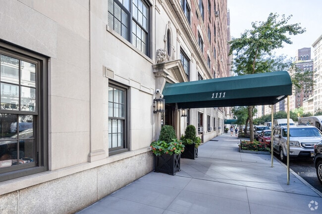 Photo - 1111 Park Ave