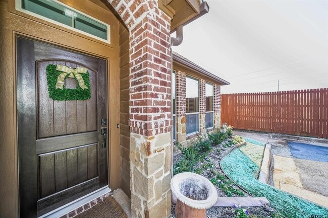 Photo - 5128 Koberlin Street