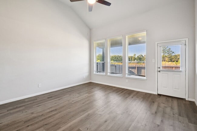 Photo - 23523 Montague Dr