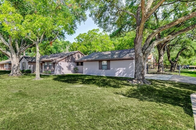 Photo - 9218 Hammerly Blvd