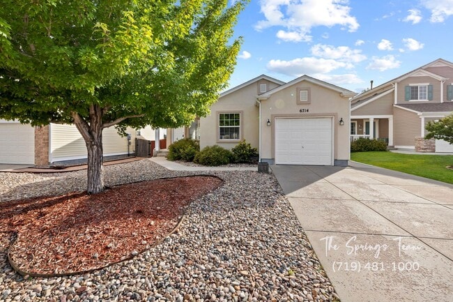 Building Photo - CHARMING RANCH-STYLE HOME WITH AC ON CUL-D...