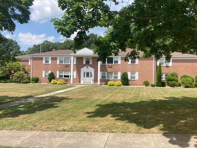 Photo - 24 Rolling Ridge Rd
