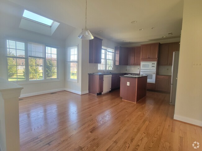 Building Photo - 18403 Polynesian Ln Rental