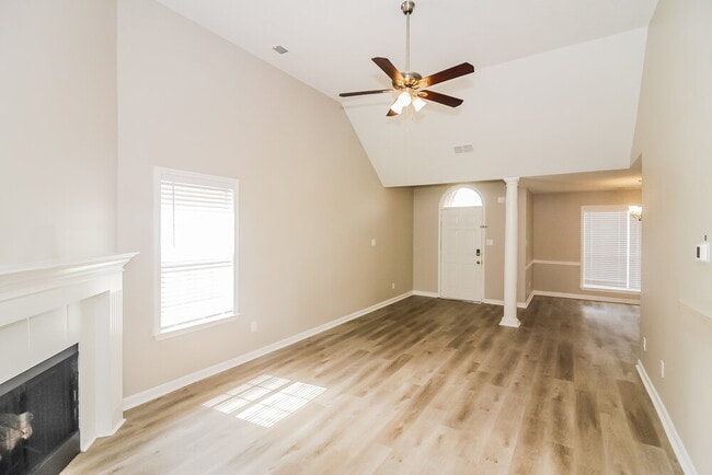 Photo - 1390 Bayberry Hill Dr