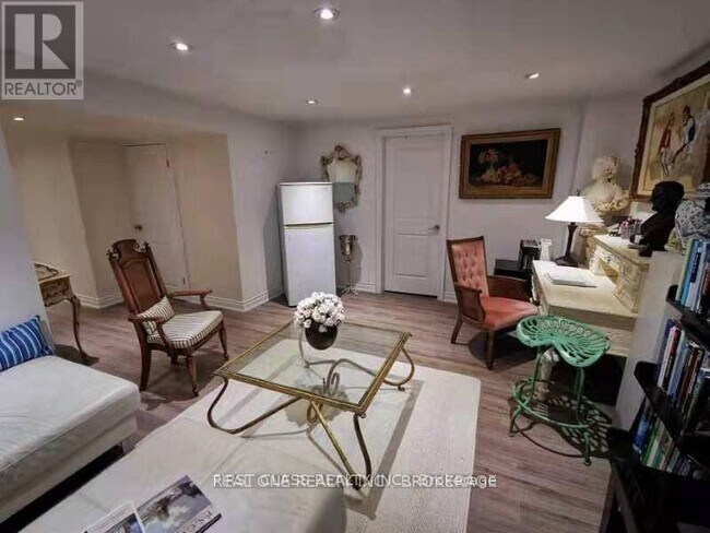 Photo - 39 Shamokin Dr