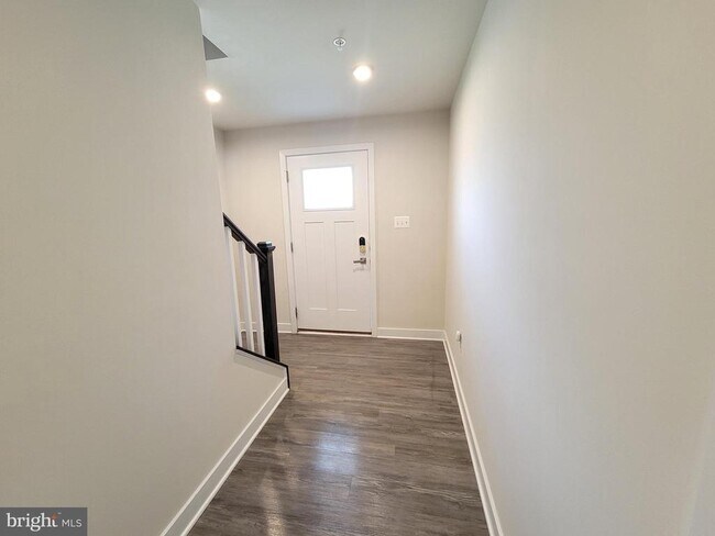 Photo - 8667 Shady Pines Dr