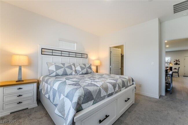 Building Photo - 292 Whitney Crst St