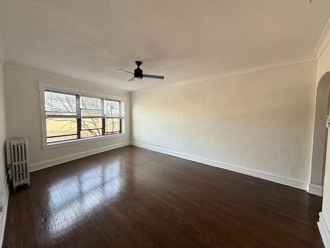 Photo - 5509.5 N Lincoln Ave Unit 2S