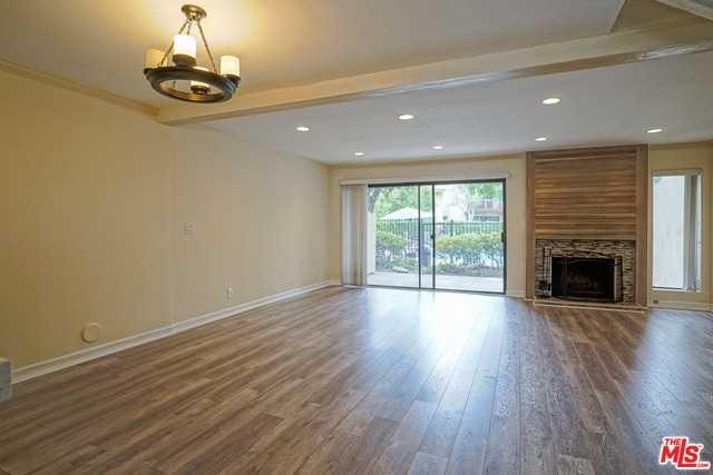 Photo - 5760 Owensmouth Ave Unidad 14