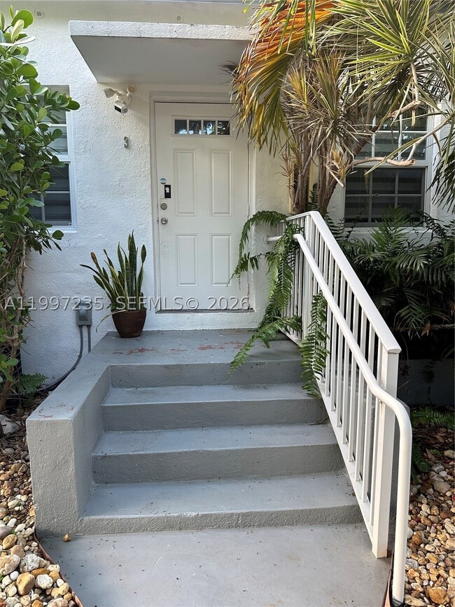 Photo - 8401 Crespi Blvd Unit 3