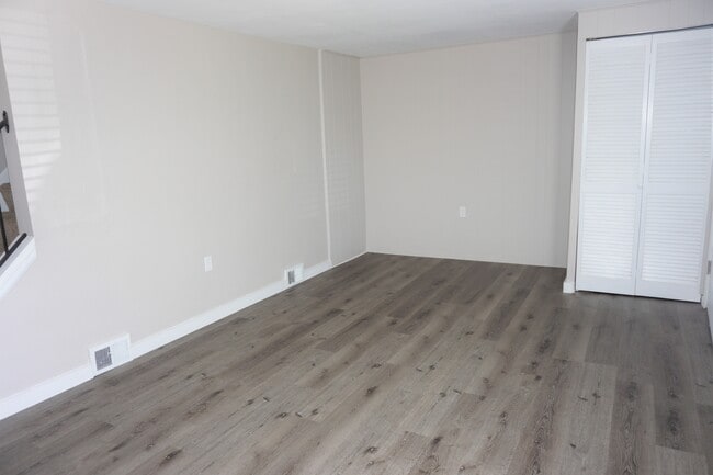 Photo - 3205 Glendale Ave