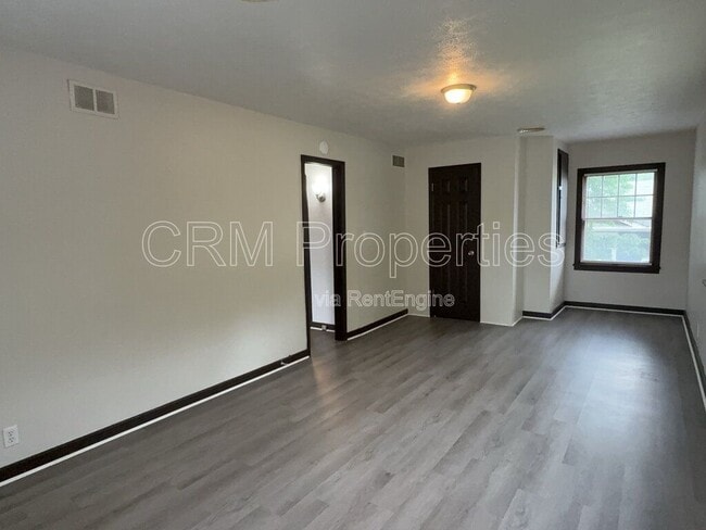 Photo - 112 N Green St