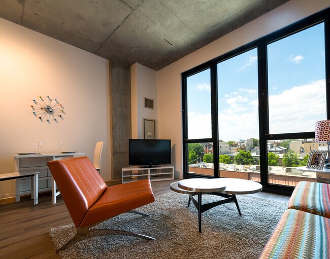 Photo - 1623 W Division St