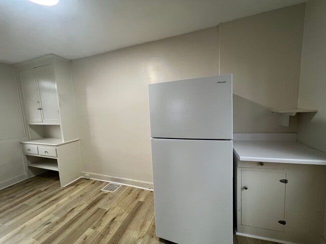 Photo - Updated 2.5 Bedroom/ 1 Bath in Troy Hill