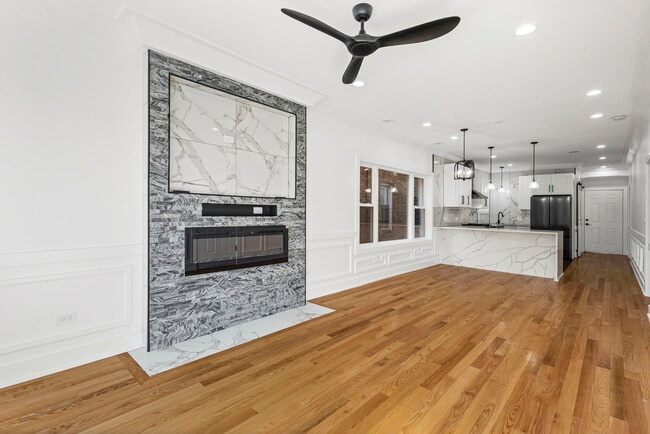 Photo - 3934 N Sawyer Ave Unit 1