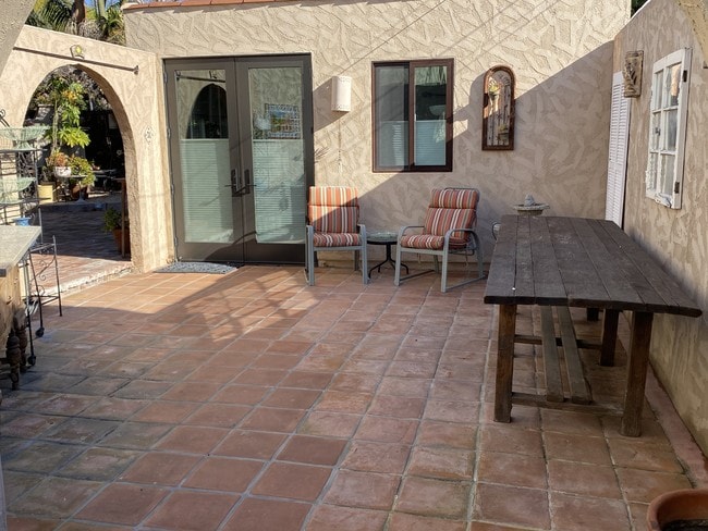 outdoor private patio - 2258 Overland Ave