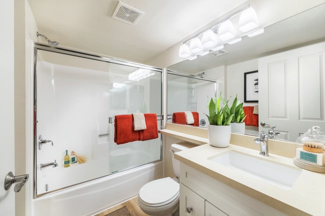Woodbridge Pines Apartment Homes