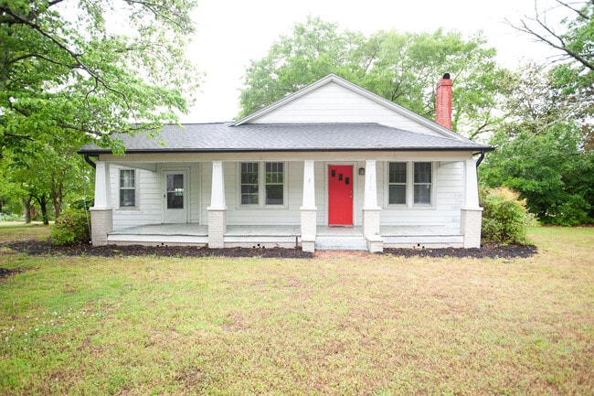 Building Photo - 2032 Piney Grove-Wilbon Rd
