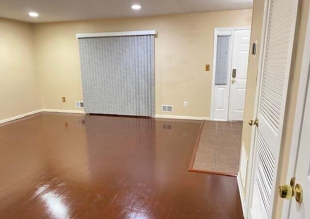 1077 Roseberry Ct