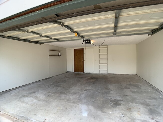 Photo - 2135 Goodrich Dr