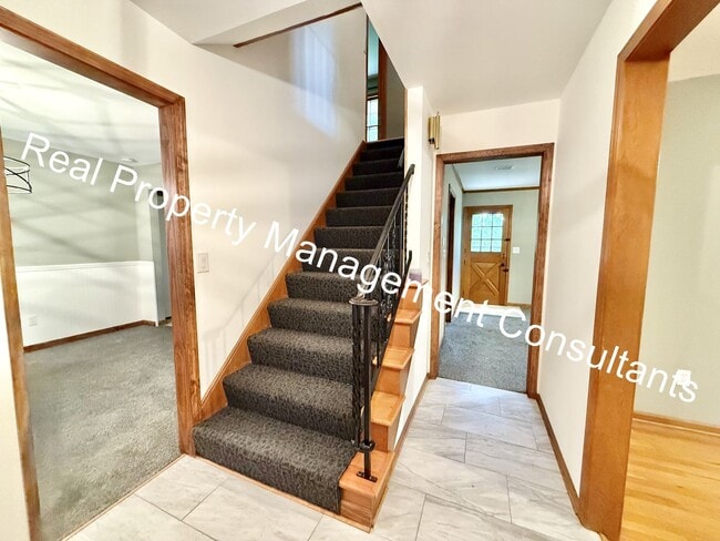 Photo - 4 bed | 2.5 bath Home In Shawnee Mission S...