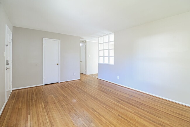 Photo - 3515 Archer Ave