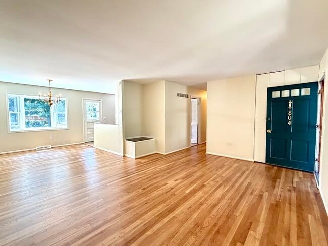 804 Cypress Beach Rd