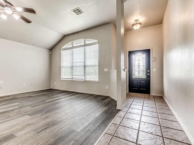 Photo - Charming home in North Edmond + Deer Creek Schools