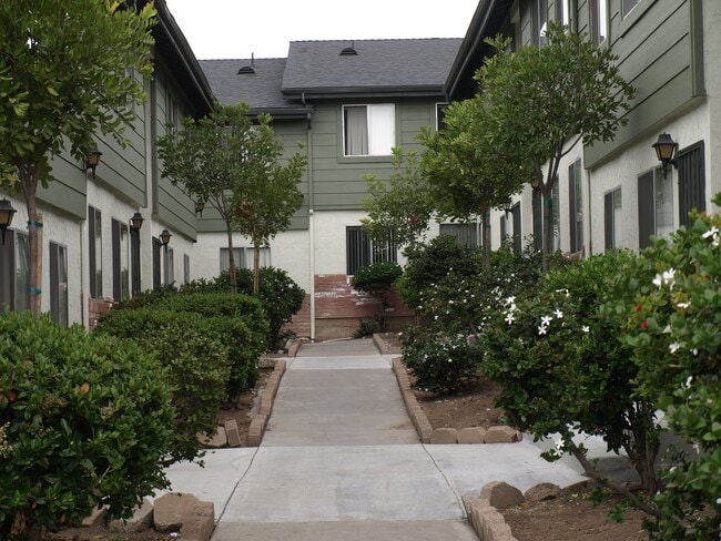 Shannon Arms III Apartments