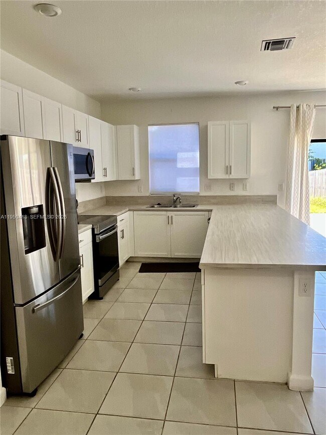 Photo - 25252 SW 107th Ct