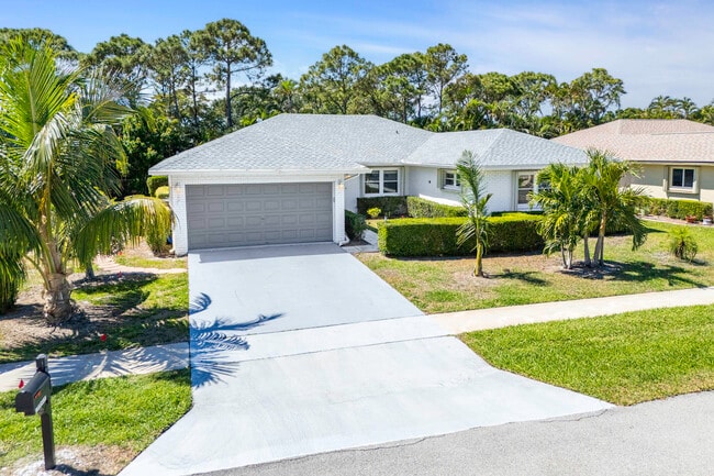 Photo - 10603 Greentrail Dr S