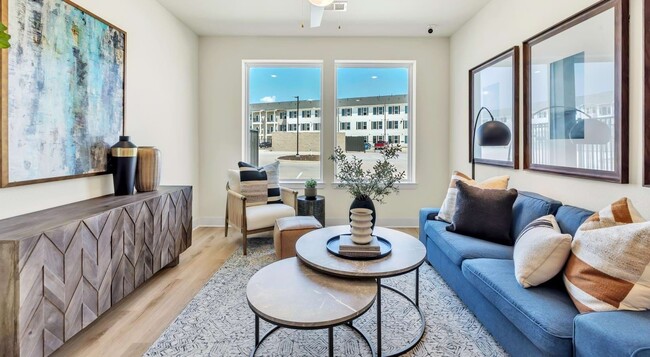 4710 Old Decatur Rd Unit 3308