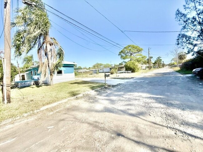 Photo - 6519 Sandra Dr