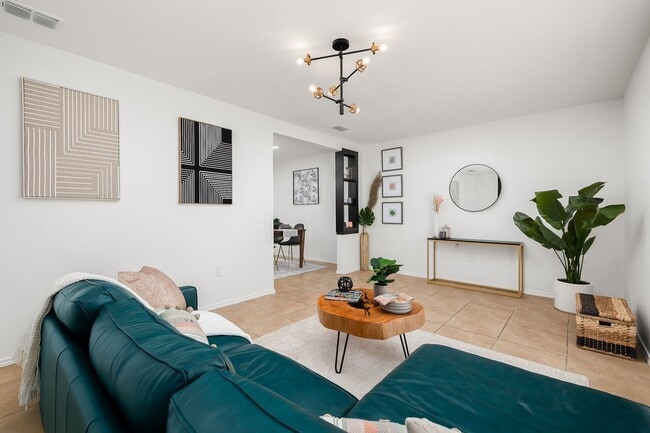 Photo - Cute & Cozy Dream Home in Mission