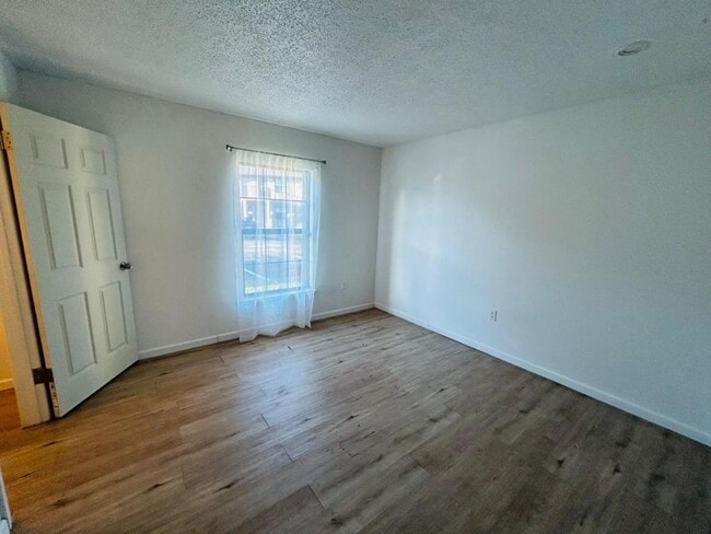 Photo - 1290 9th St