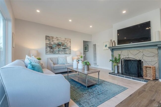 Photo - 4500 W 16th Pl