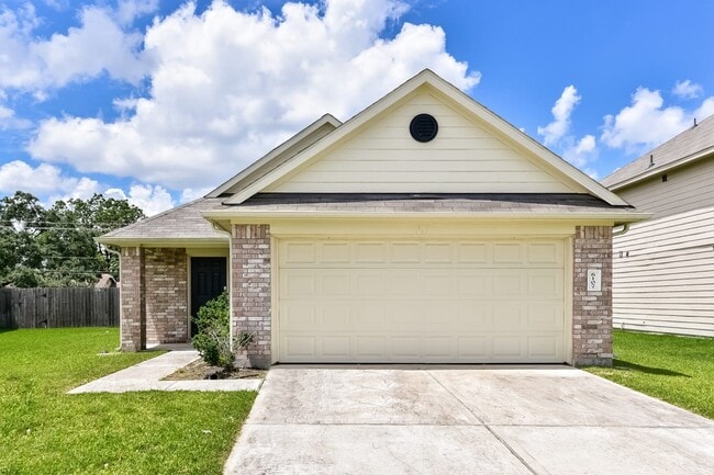 Building Photo - 6107 El Granate Dr
