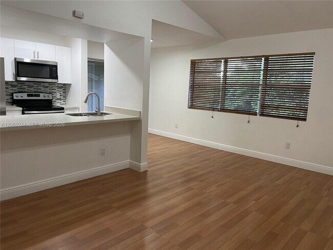 Photo - 15325 SW 106th Terrace Unit 618