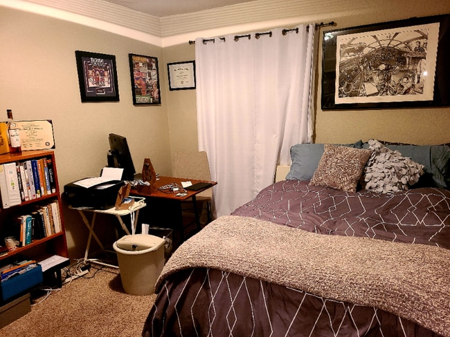 Photo - 543 Victoria St