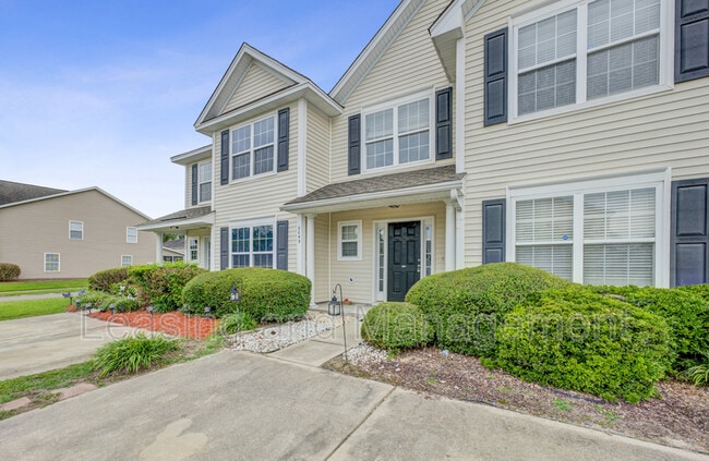 Photo - 8849 Jenny Lind St