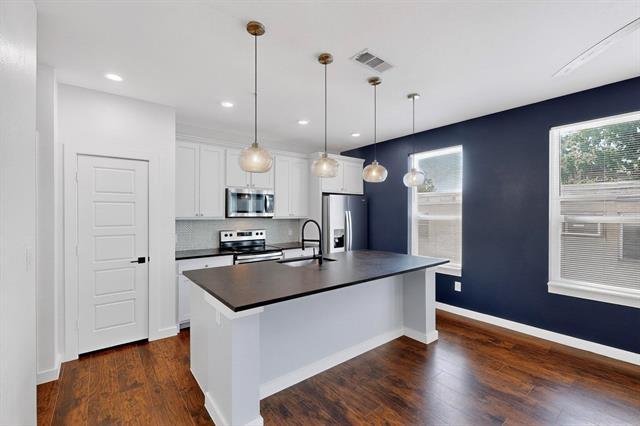 Photo - 800 S Welch St Unit 106