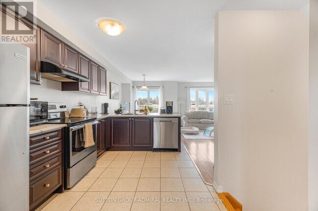 Photo - 164 Esther Cres