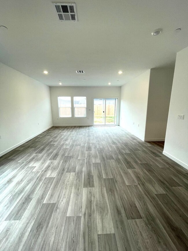 Photo - Stunning 3-Bed, 2-Bath Lennar Home in Fresno – Your Dream Home Awaits!