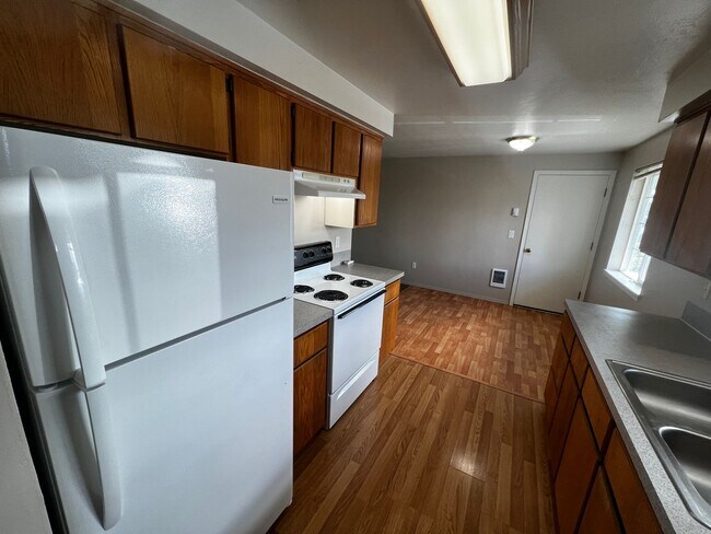 Photo - 210-220 N 2nd St Unidad 220