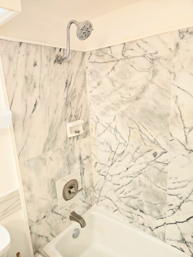 Photo - 311 Ohua 1 Bedroom 1 Bathroom 1 Parking 2nd Floor Condominium Unidad 201A