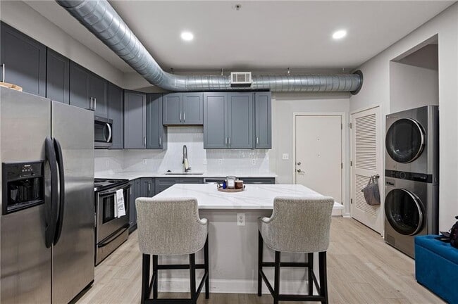 Photo - 5300 Peachtree Rd Unit 2104