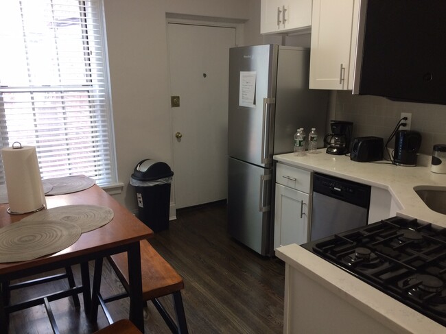 Photo - 20 Clearway St Apartments